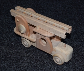 Masina cu scara din lemn